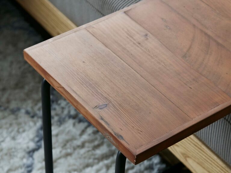 Knot antiques_chaysidetable_01