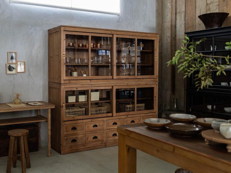 Knot antiques_tukane_cabinet_02