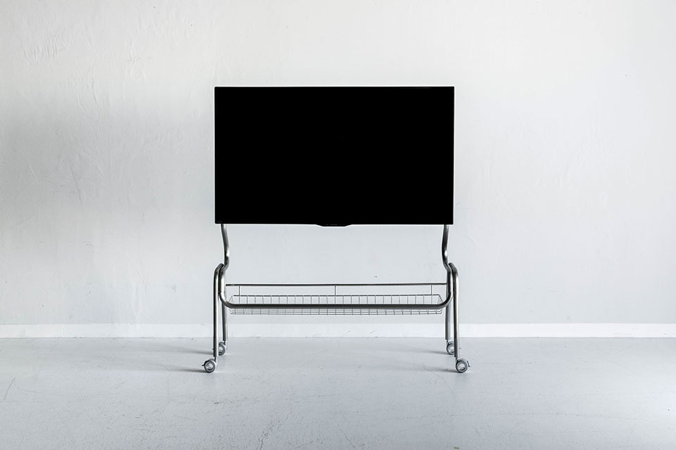 ルードテレビスタンド 使用イメージ 1